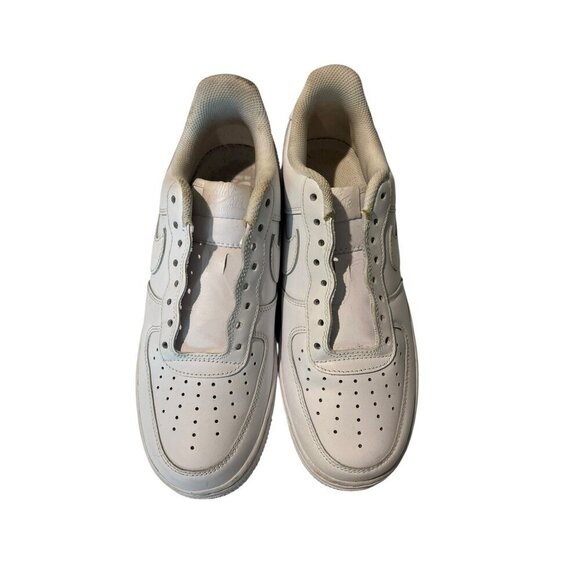 Nike Air Force 1 Mens White Sneakers - Picture 2 of 6